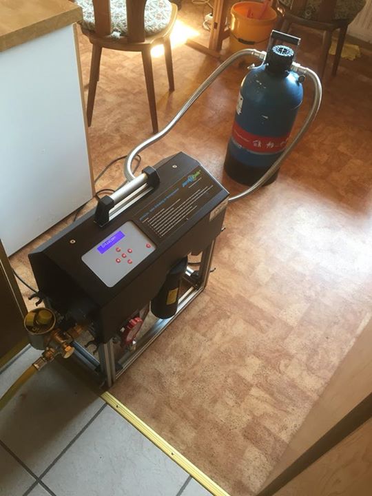 Die letzten Tage haben wir wieder bei 2 Bestandsanlagen das Heizungswasser aufbereitet per Heizungswasserdialyse…