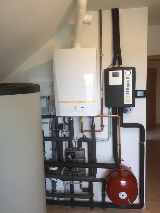 Paradigma- Familie komplett! Energetische Sanierung Stück für Stück. Im Oktober 2012 installierten wir hier…