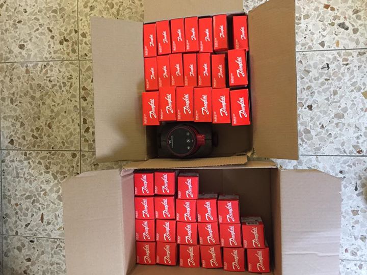 Heute in Sachen Energieeffizienz unterwegs! 20 alte Thermostatventile gegen dynamische Danfoss Heating RA-DV Ventile…