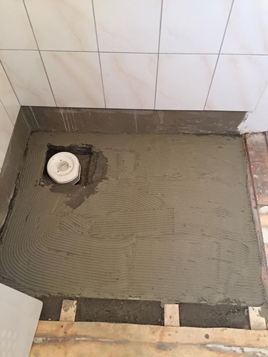 Endspurt in unserem ELEMENTS barrierefreien Traumbad. Heute haben wir die bodengleiche KALDEWEI Duschfläche Superplan…